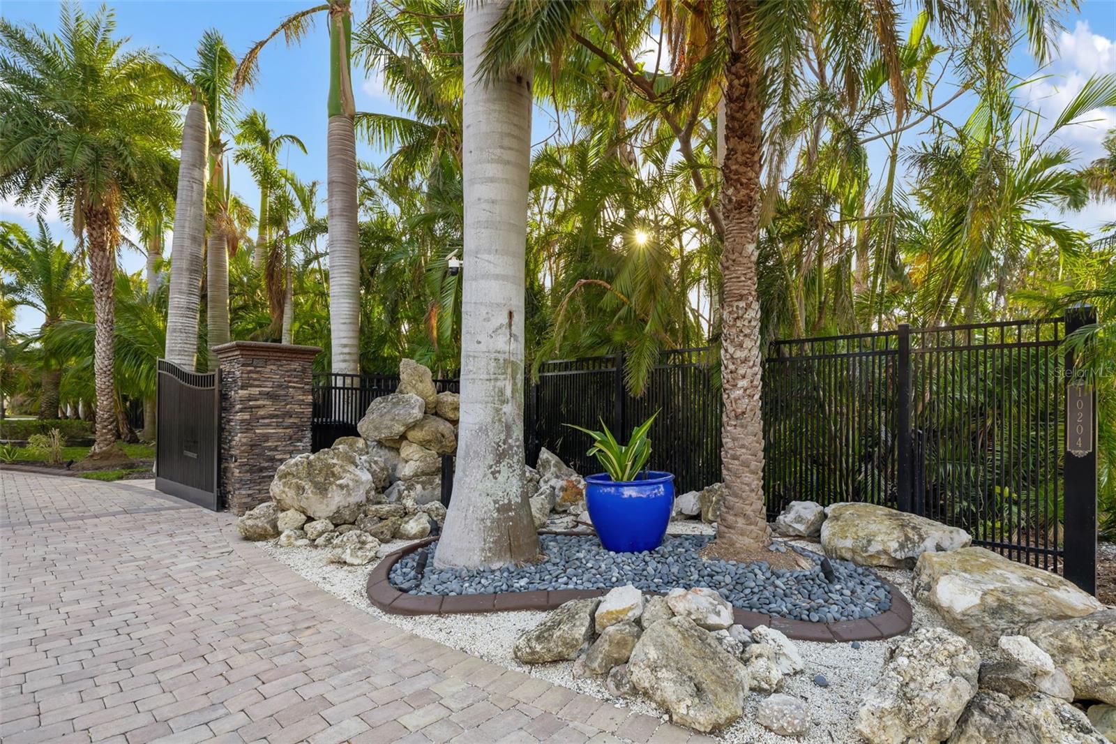 BAY BEACH - Residential