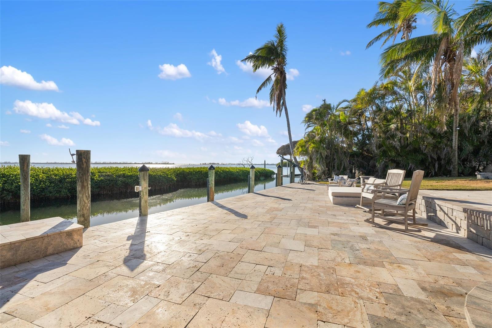 BAY BEACH - Residential