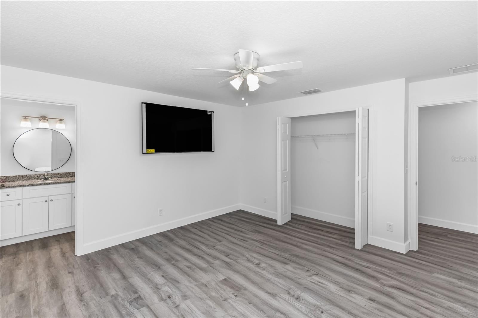 ORANGE CITY HILLS UNIT 04 - Residential