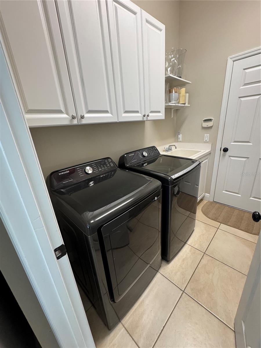 RIVERS REACH PH II - Residential