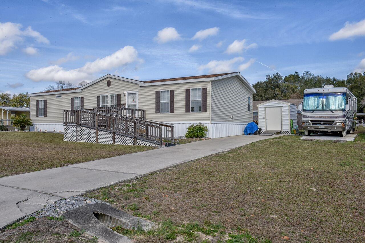 SUN COUNTRY - Residential