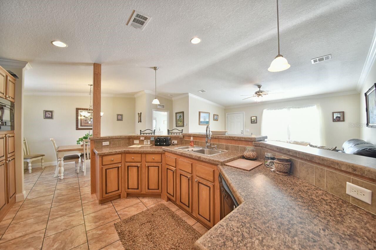 SUN COUNTRY - Residential