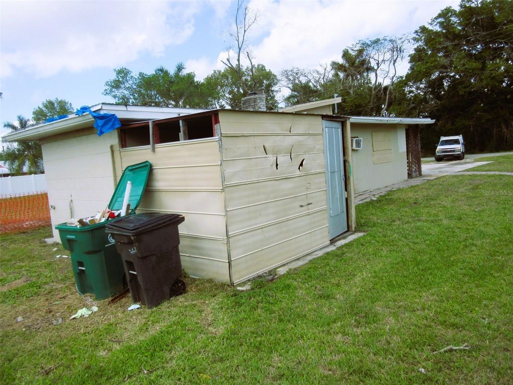 Photo of 2009 Myrtle Avenue, Punta Gorda, FL 33950 (MLS # A4686594)