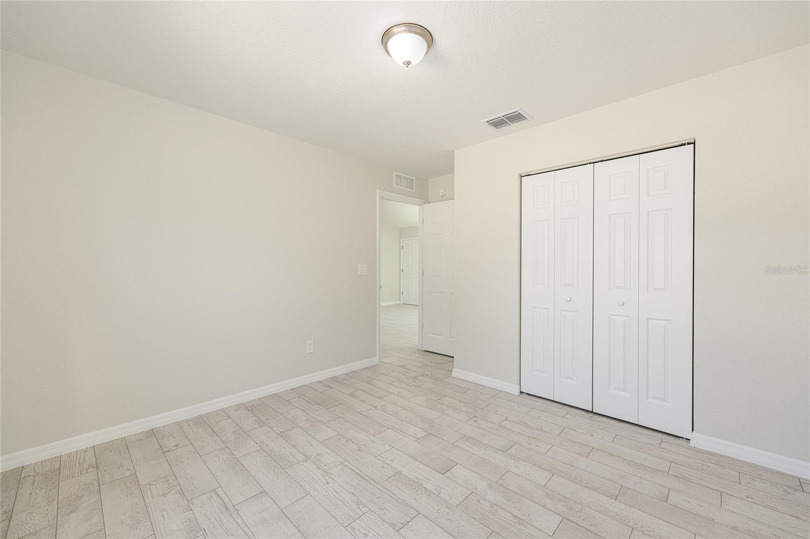 SILVER SPGS SHORES UN 16 - Residential