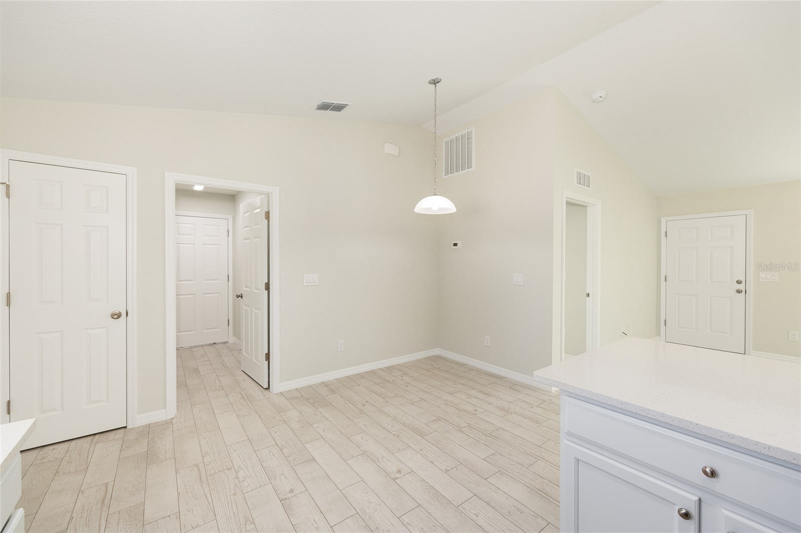 SILVER SPGS SHORES UN 16 - Residential