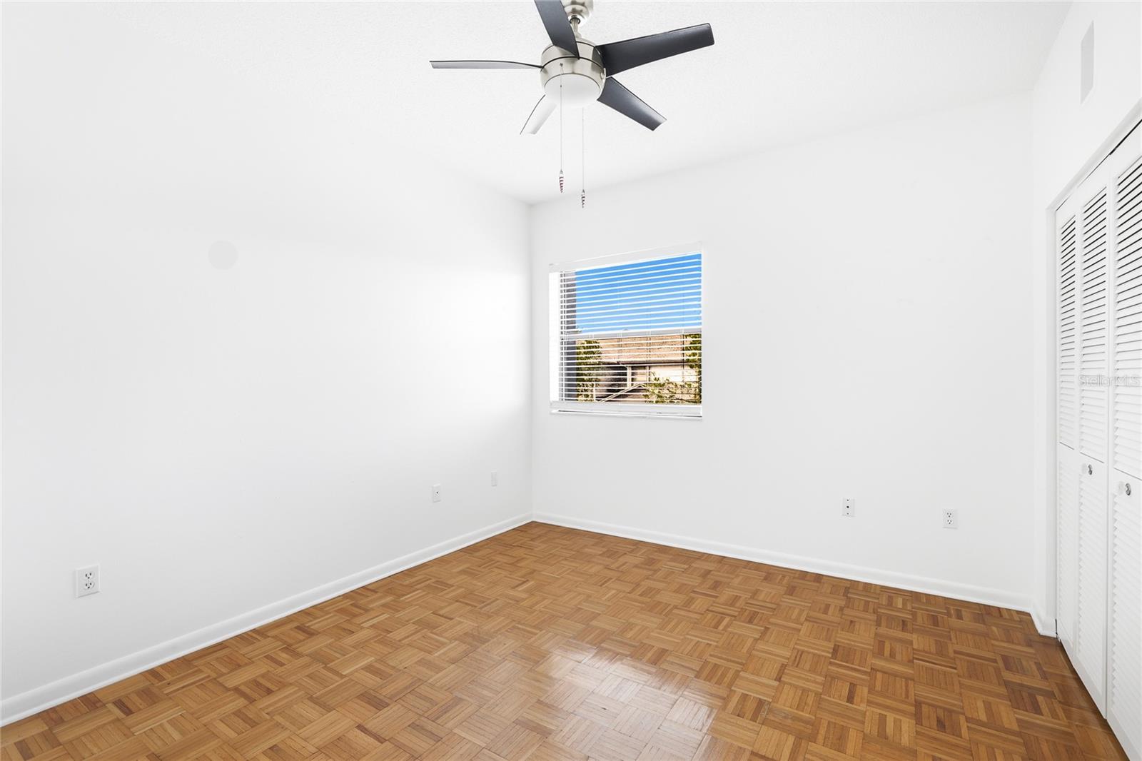 LANDINGS SOUTH V - Residential