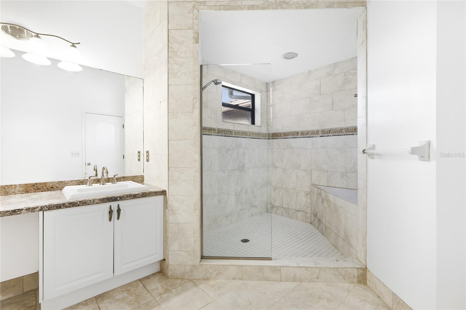 LANDINGS SOUTH V - Residential