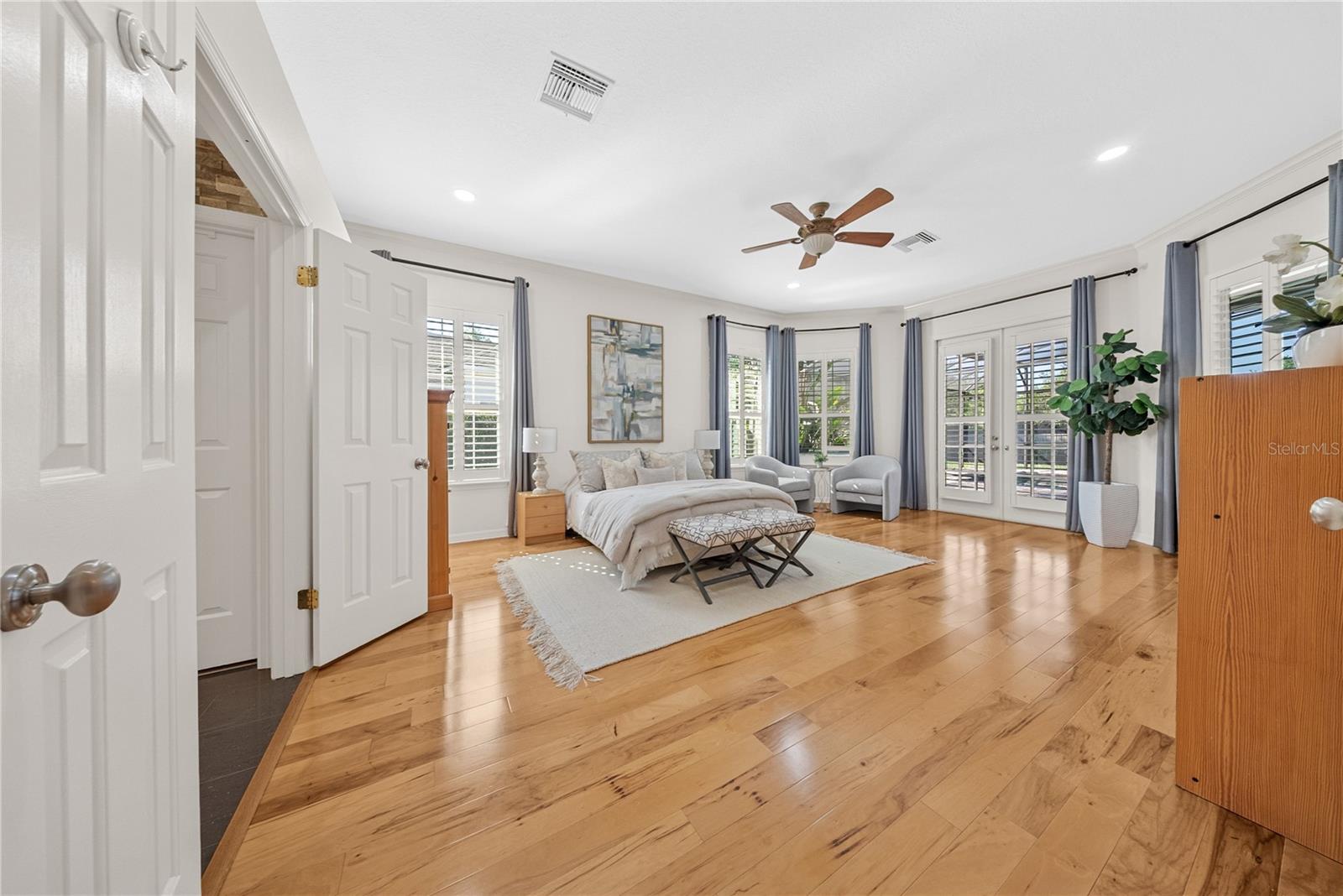 COURTLEIGH PARK - Residential