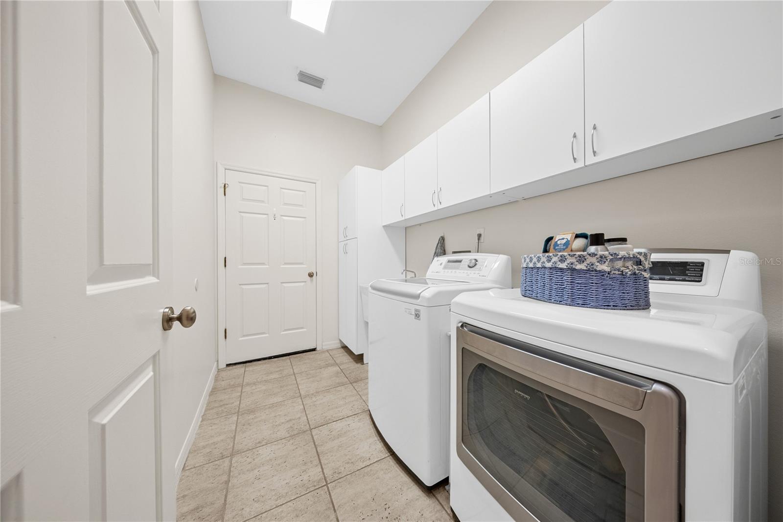 COURTLEIGH PARK - Residential