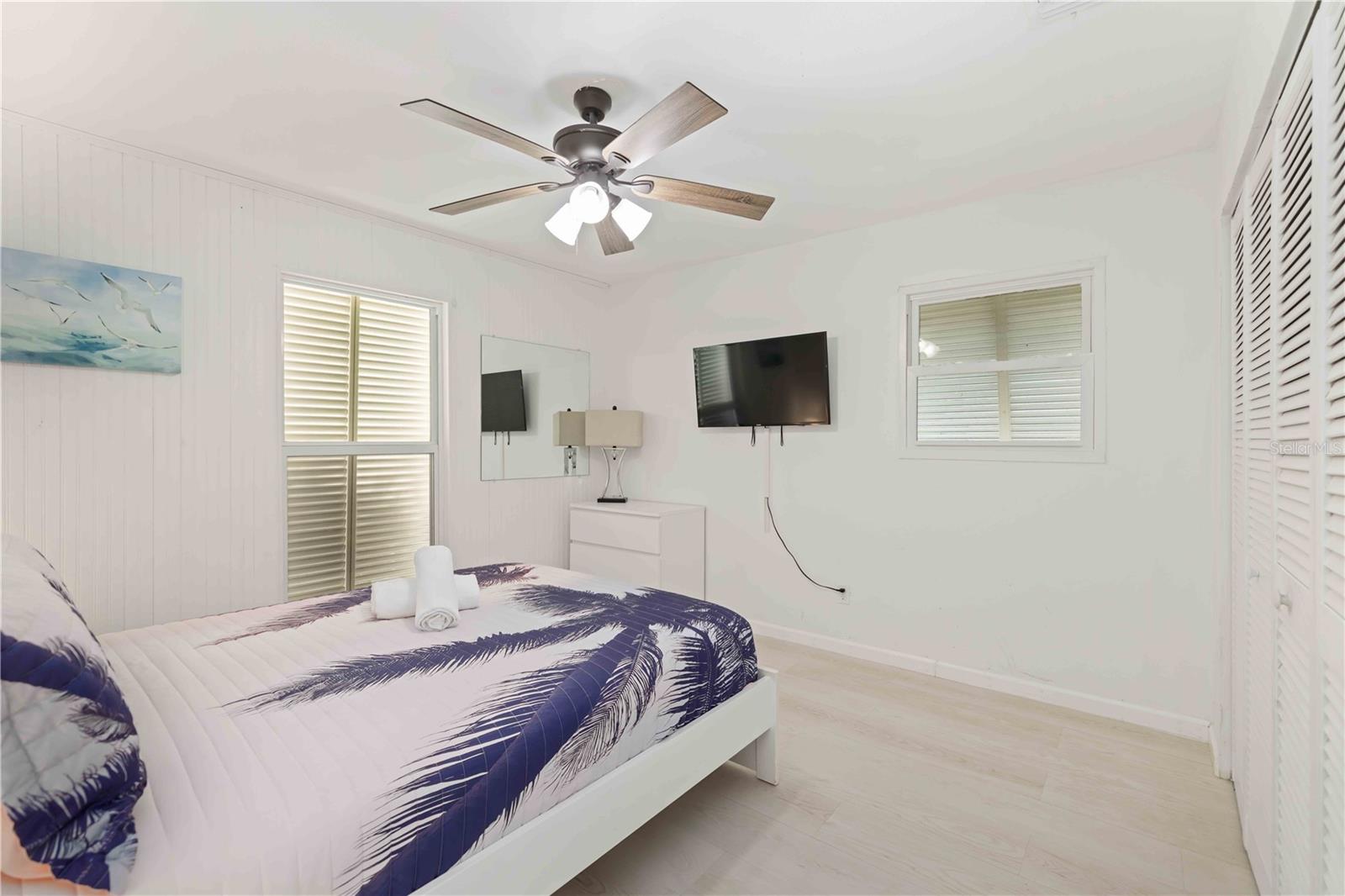 PALMA SOLA BAY ESTATES - Residential