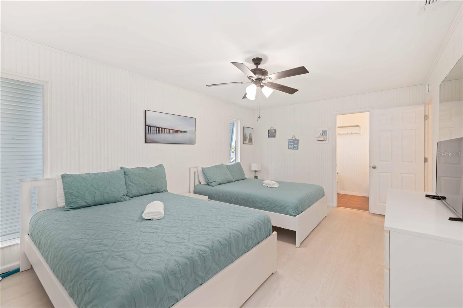 PALMA SOLA BAY ESTATES - Residential