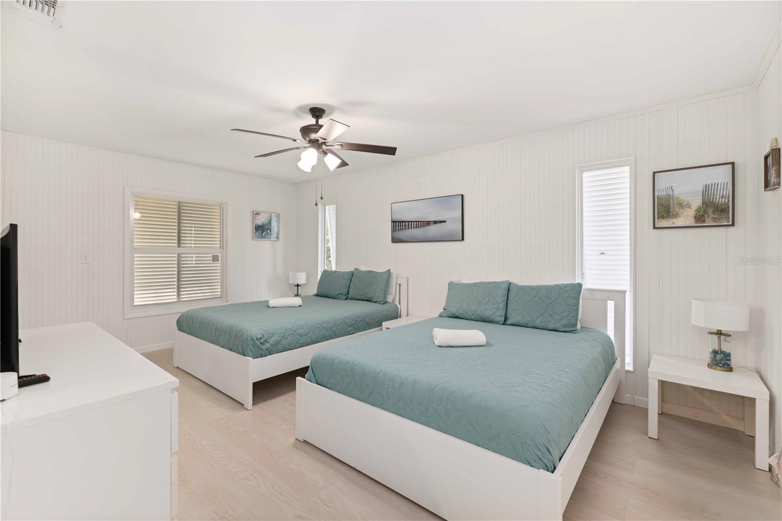 PALMA SOLA BAY ESTATES - Residential