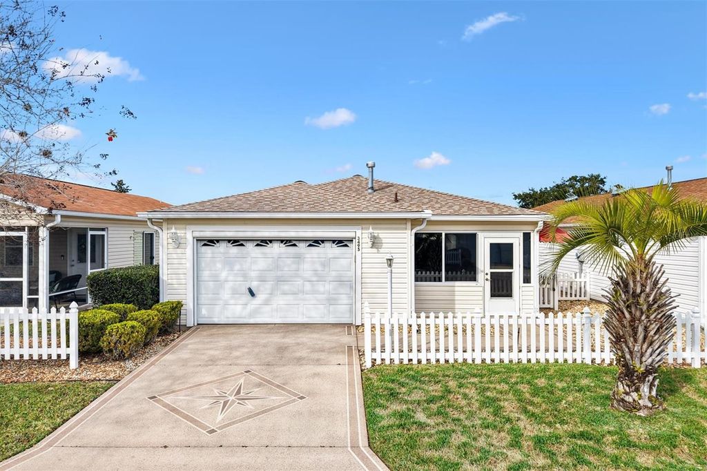 Photo of 3495 Cambria Circle, The Villages, FL 32162 (MLS # G5106890)