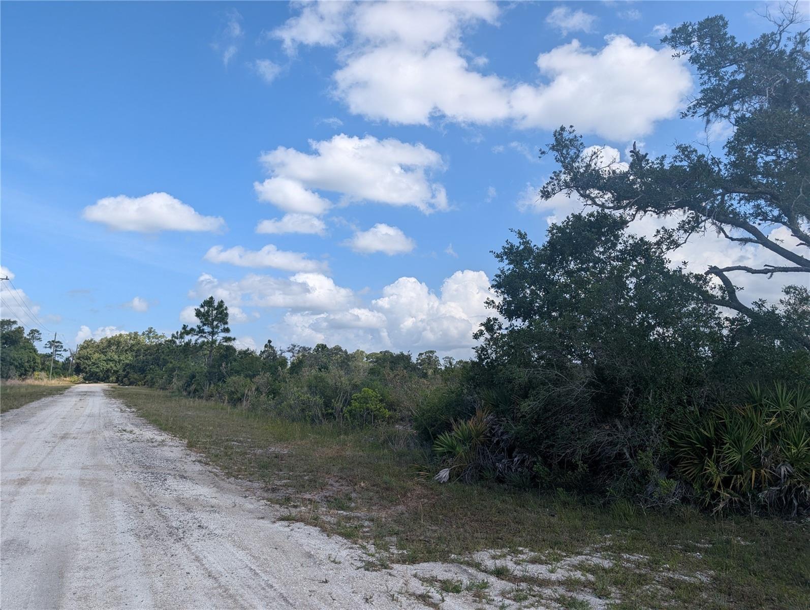 LAKELAND DRIVE