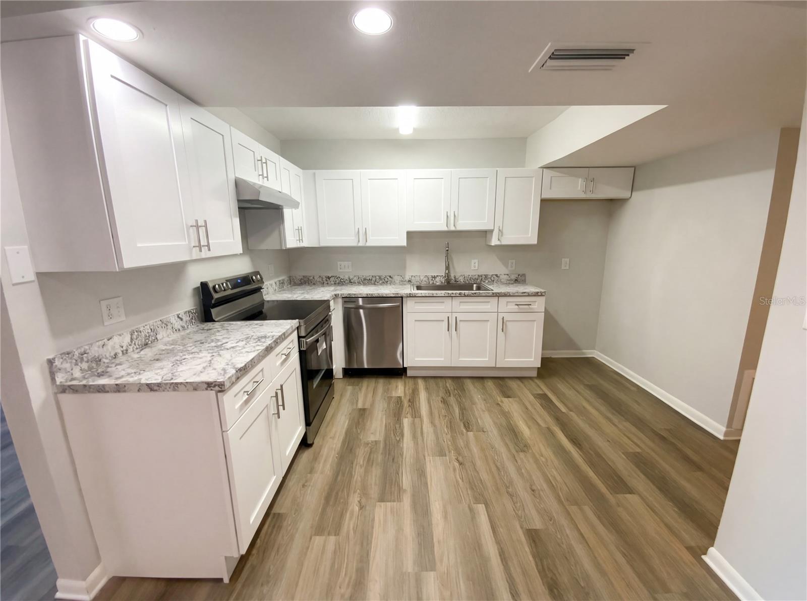 SPRINGWOOD VILLAS - Residential