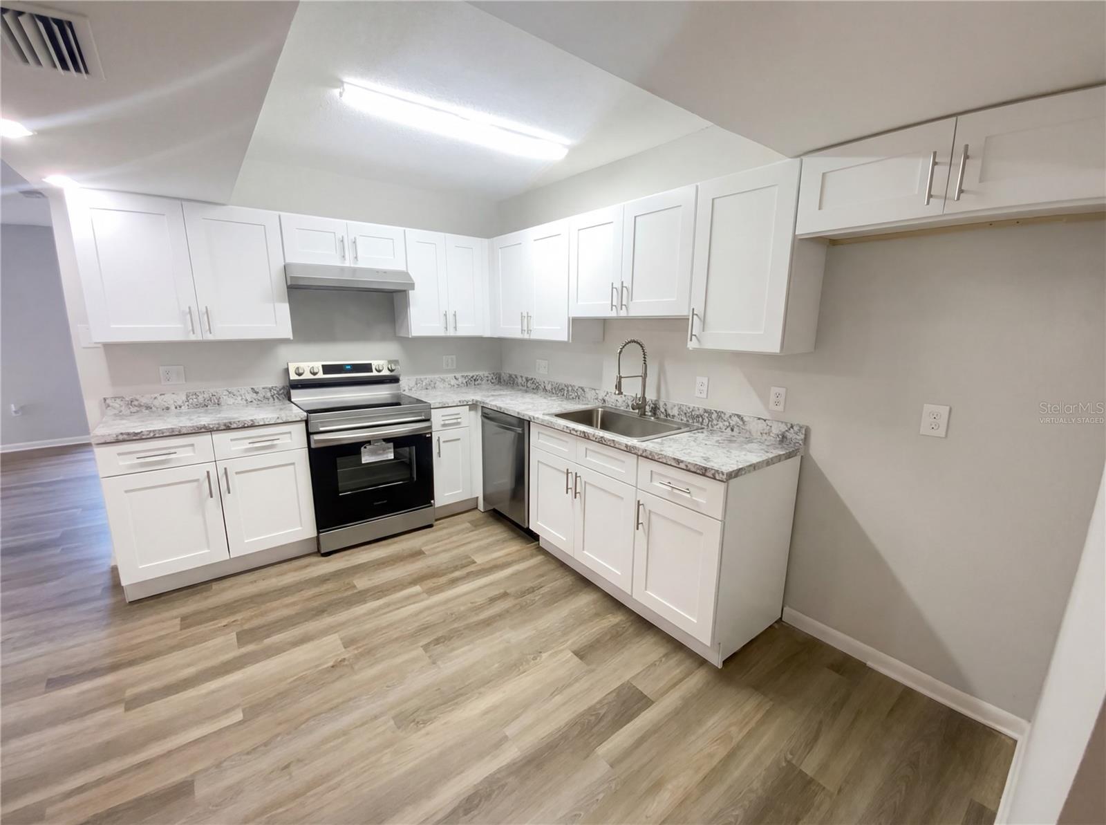 SPRINGWOOD VILLAS - Residential