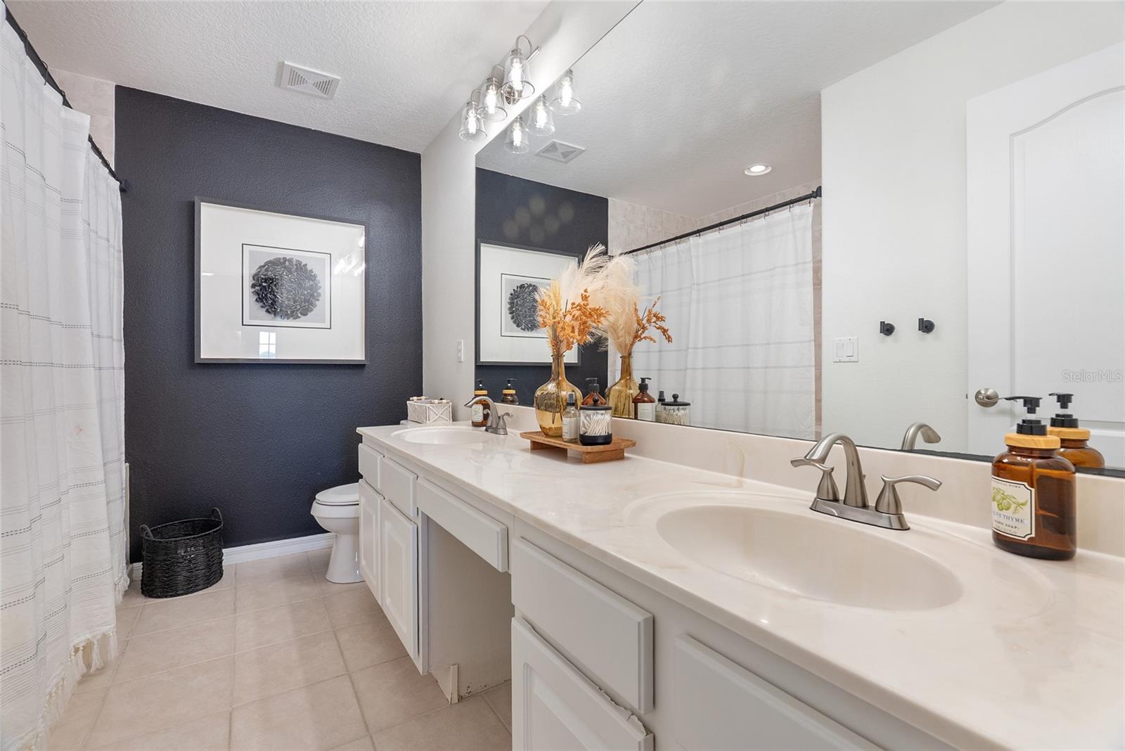 SWEETWATER RIDGE CONDO AT MAGNOLIA POINTE - Residential