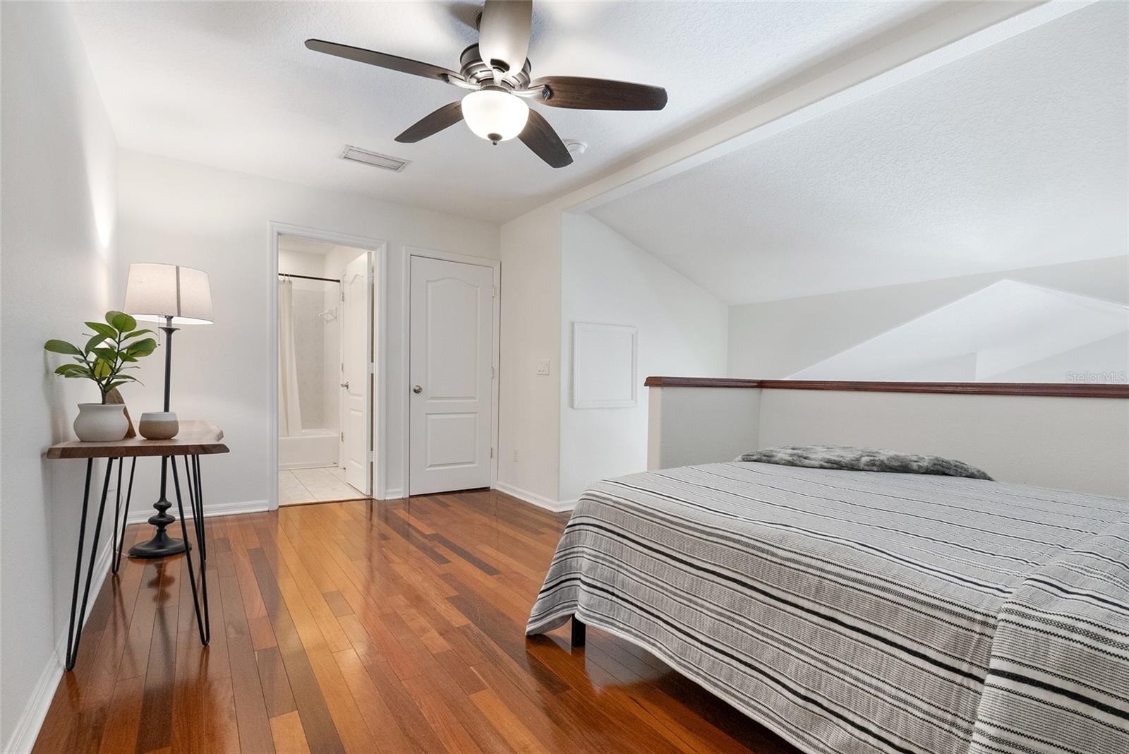 SWEETWATER RIDGE CONDO AT MAGNOLIA POINTE - Residential