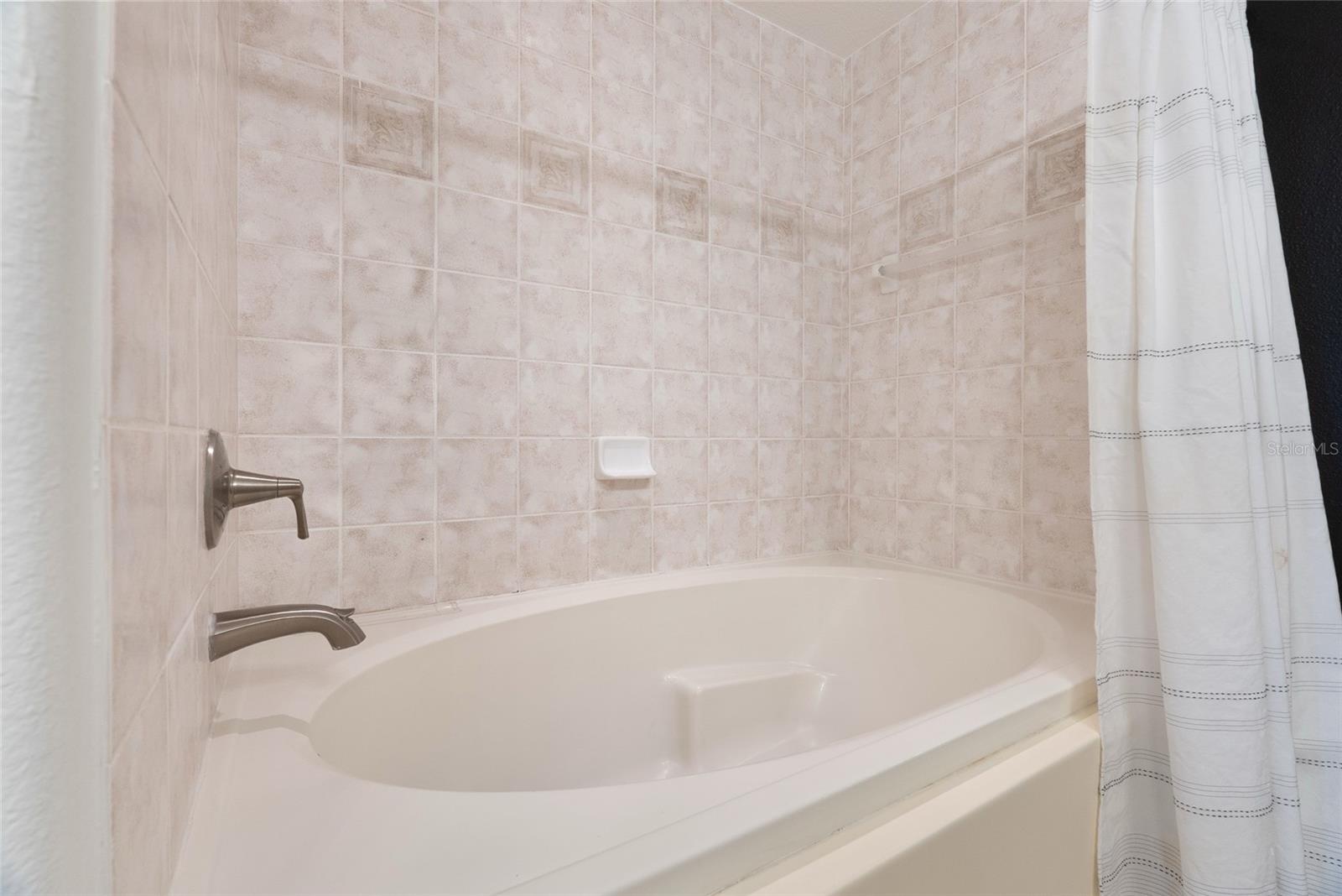 SWEETWATER RIDGE CONDO AT MAGNOLIA POINTE - Residential