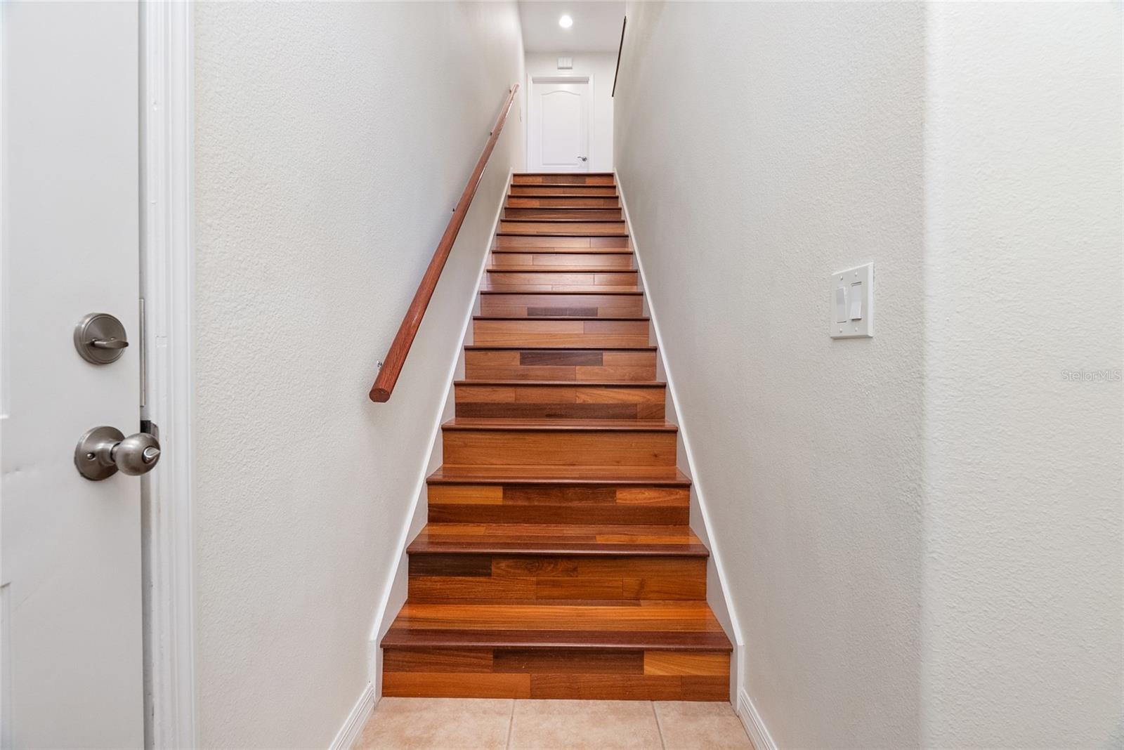 SWEETWATER RIDGE CONDO AT MAGNOLIA POINTE - Residential