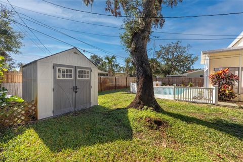 A home in SEMINOLE