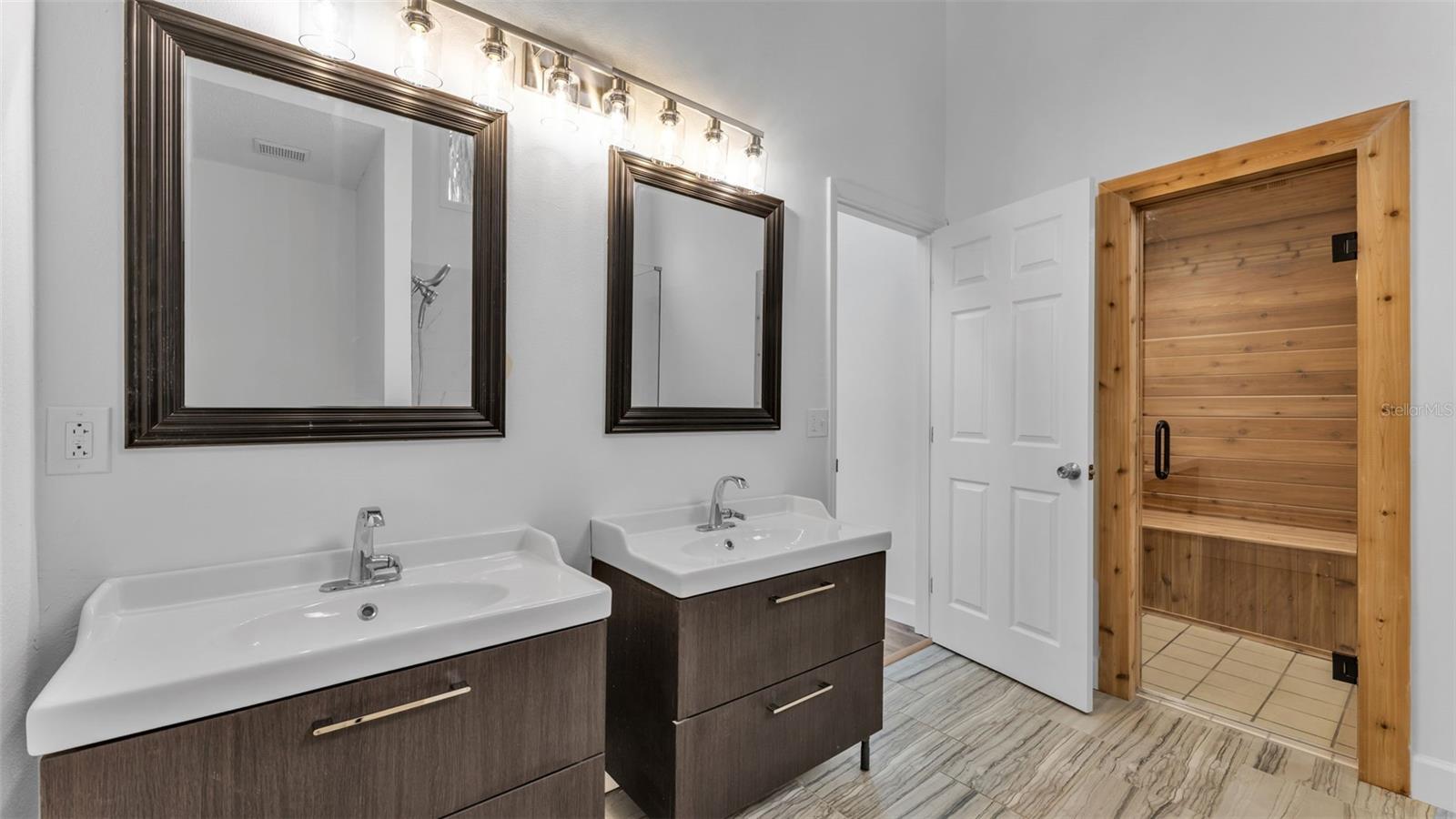 HICKORY RIDGE UNIT 2 - Residential