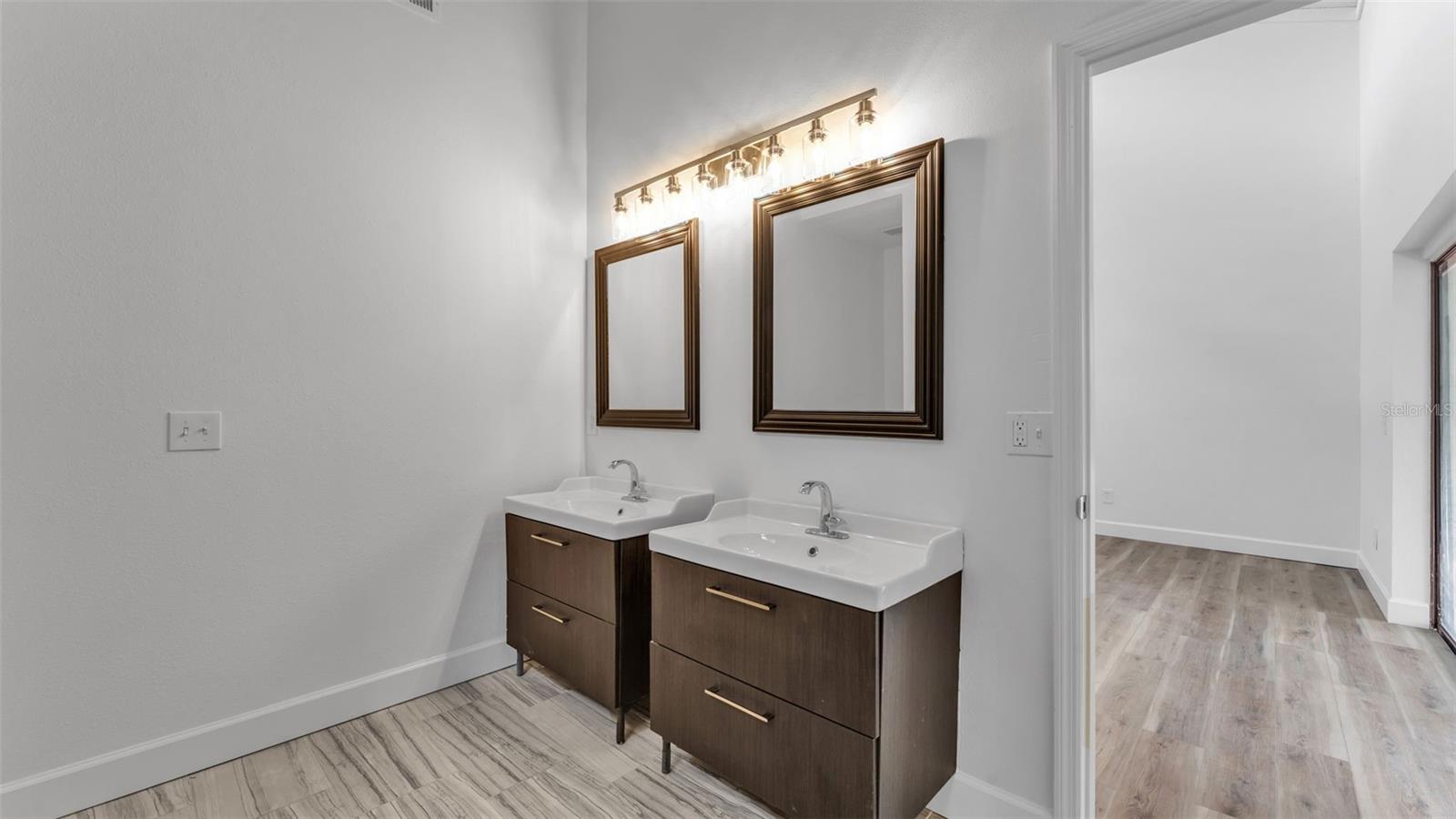 HICKORY RIDGE UNIT 2 - Residential