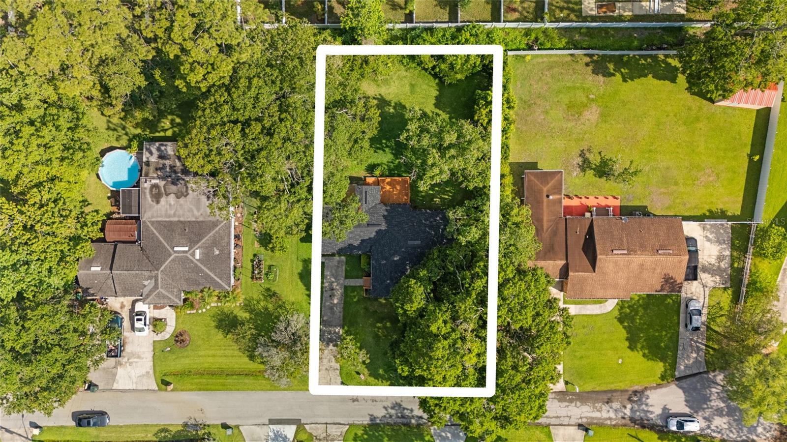 PHILIPS PLACE - Residential