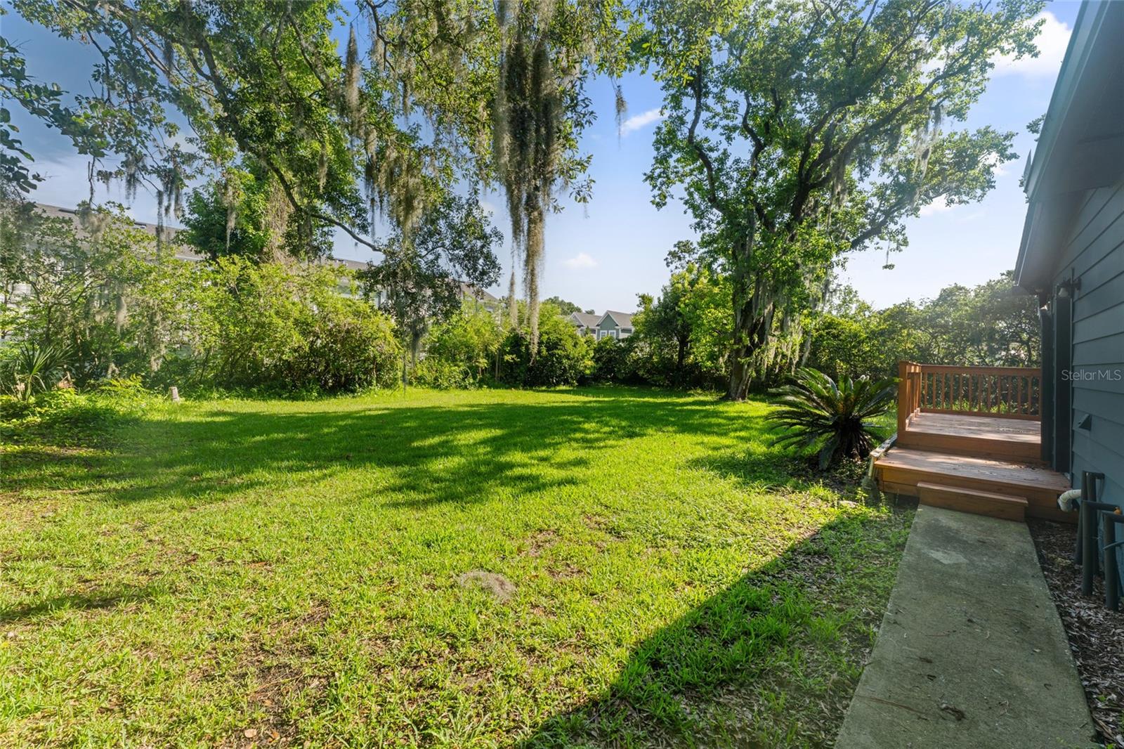 PHILIPS PLACE - Residential