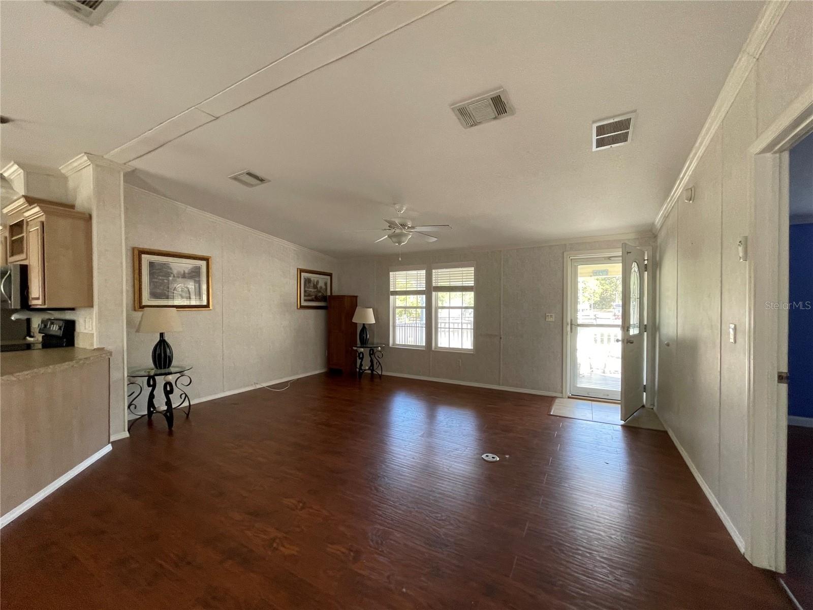 SMALL FARMS - Residential