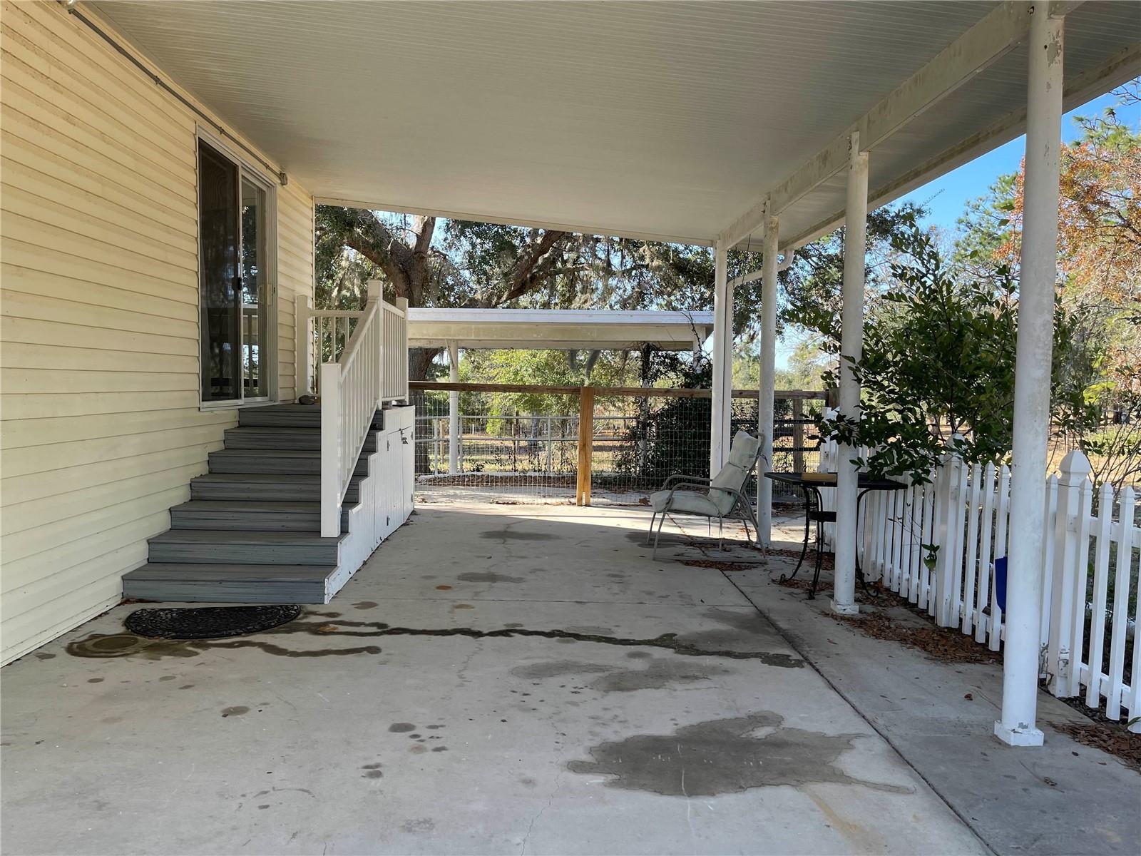 SMALL FARMS - Residential