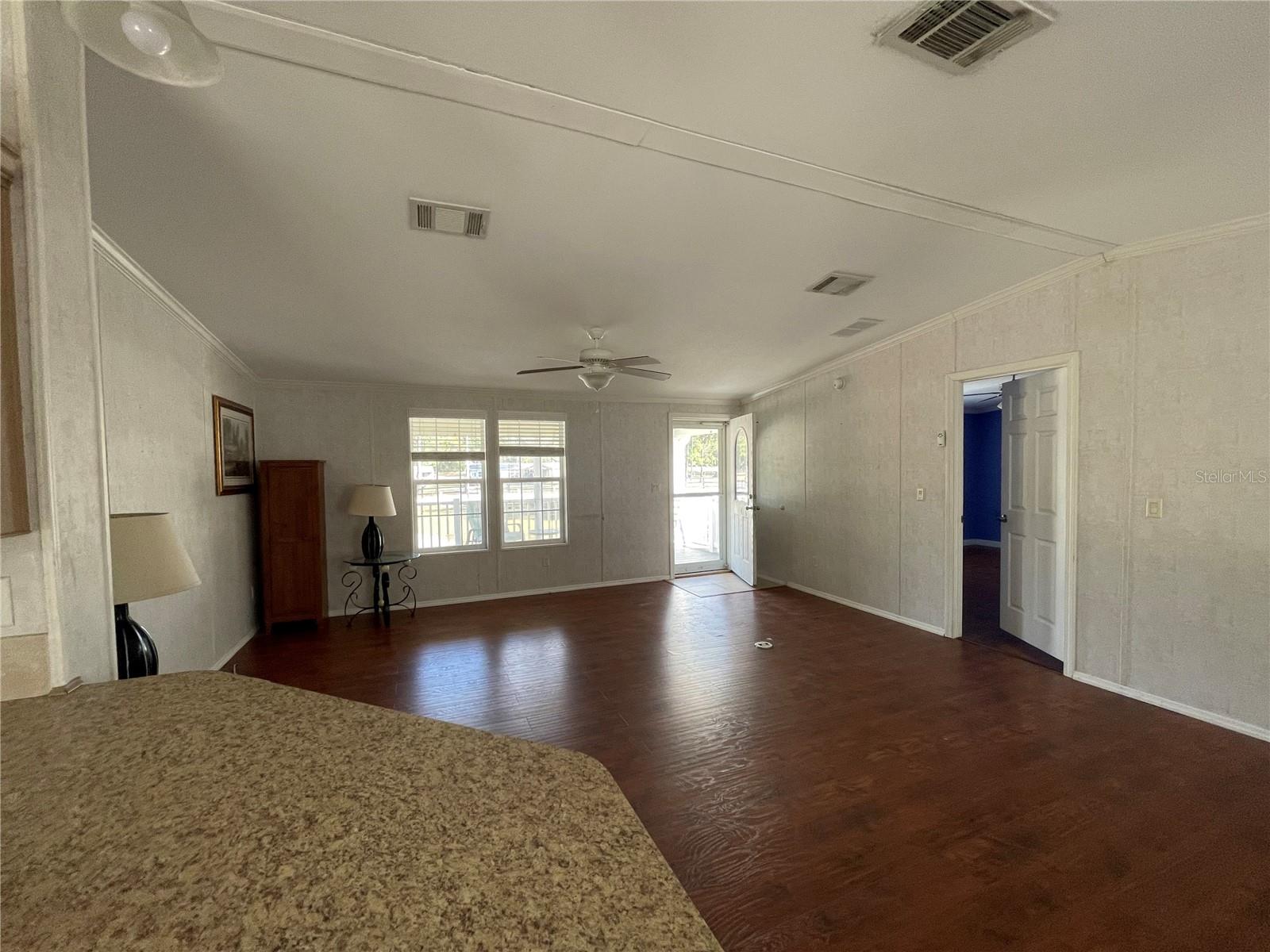 SMALL FARMS - Residential