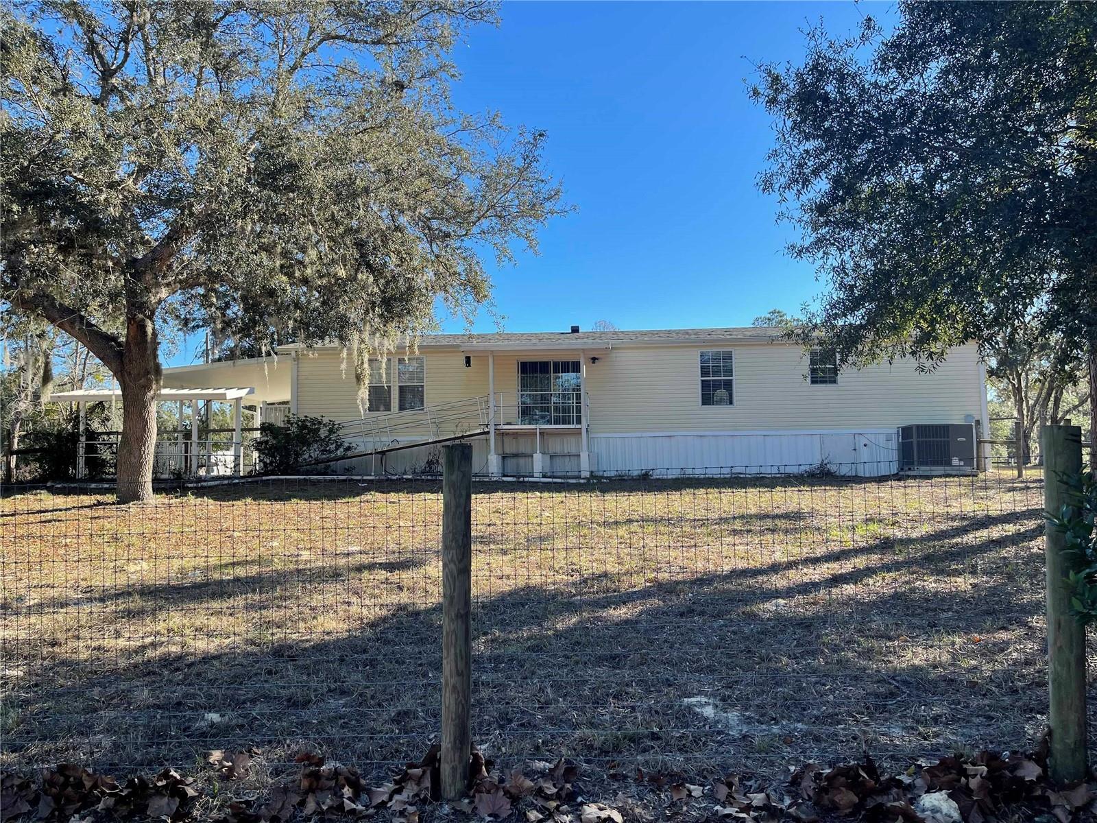 SMALL FARMS - Residential