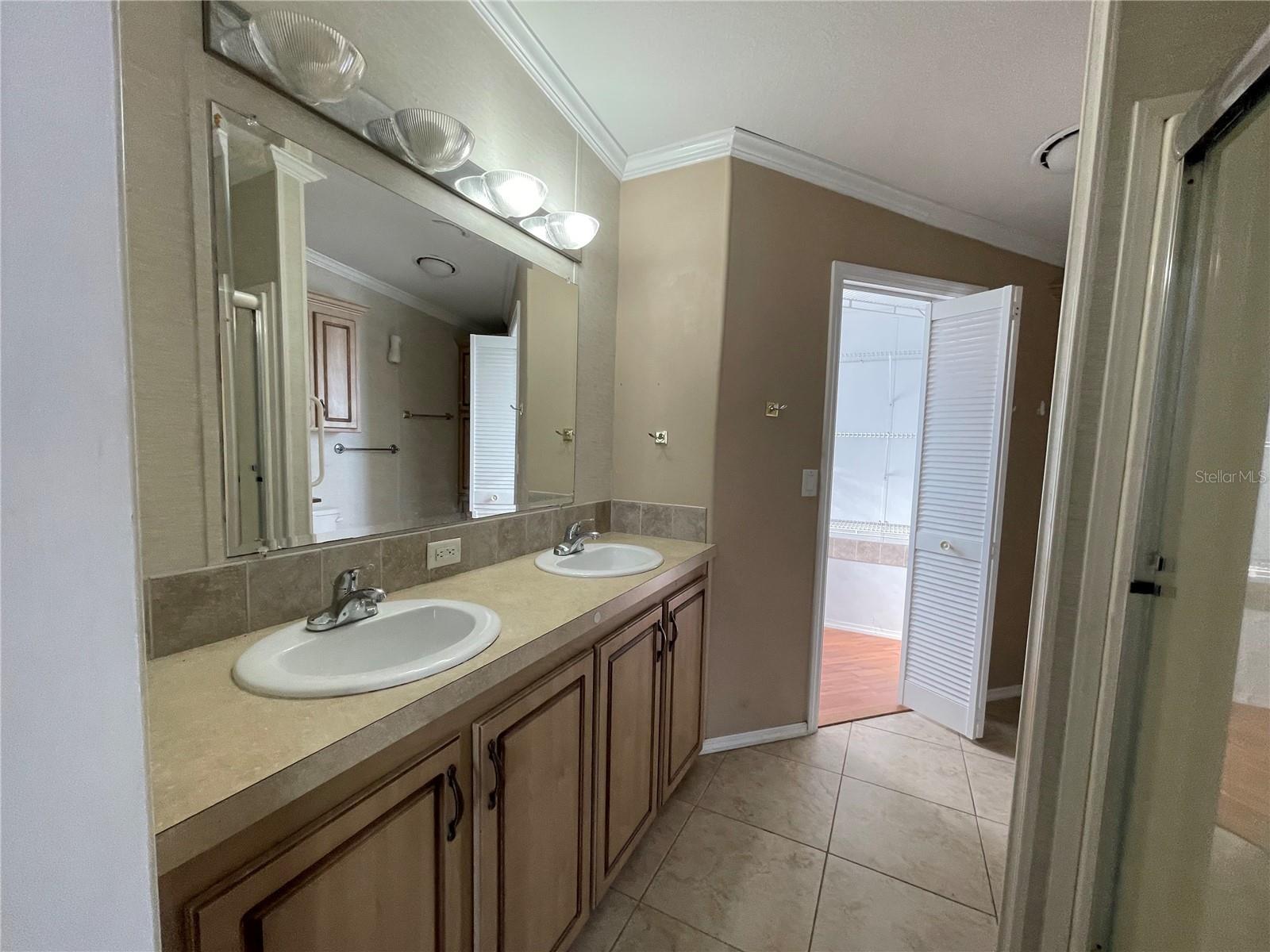 SMALL FARMS - Residential