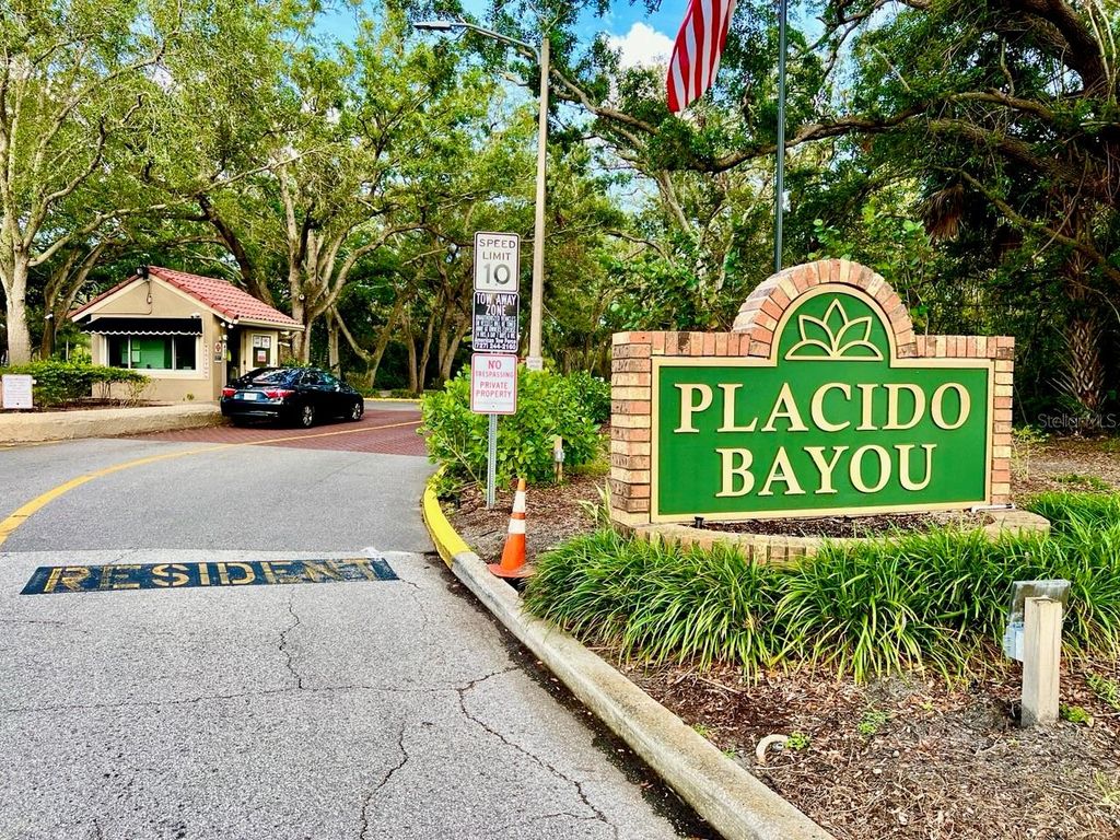 Photo of 5001 Queen Palm Terrace NE, St Petersburg, FL 33703 (MLS # TB8383799)