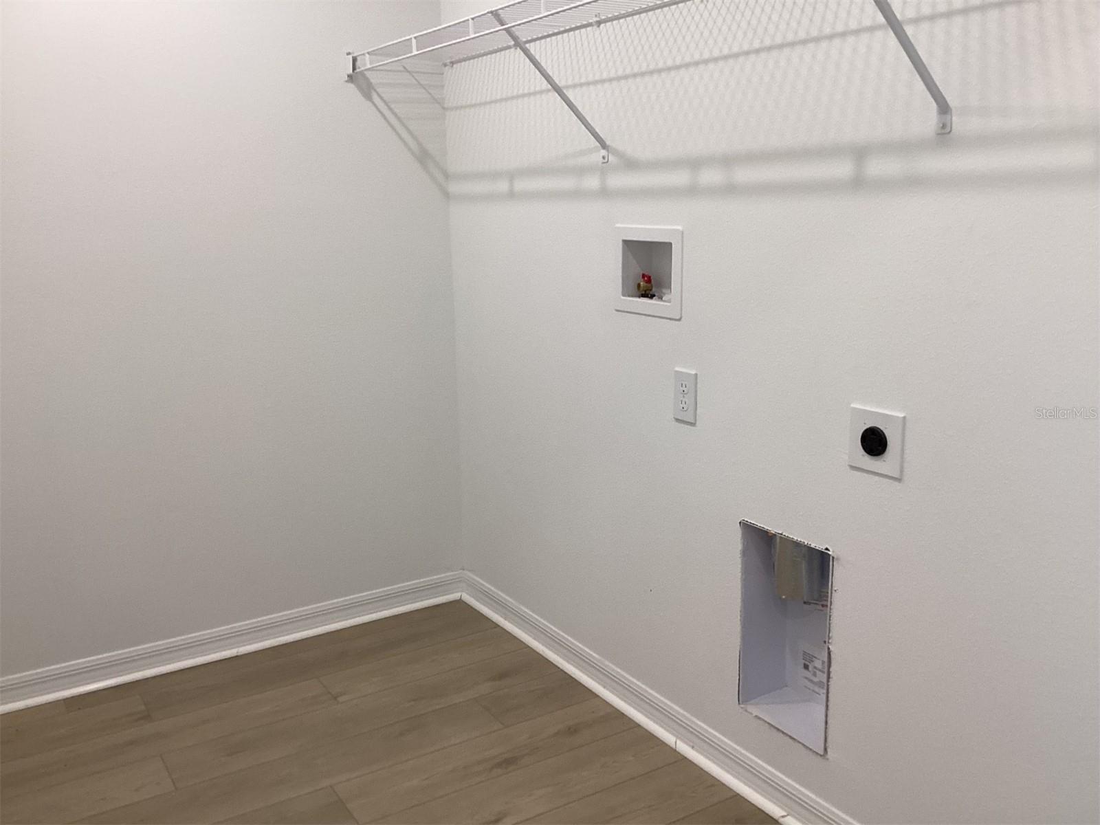 CATAMARAN COVE - PHASE I & II REPLAT - Residential