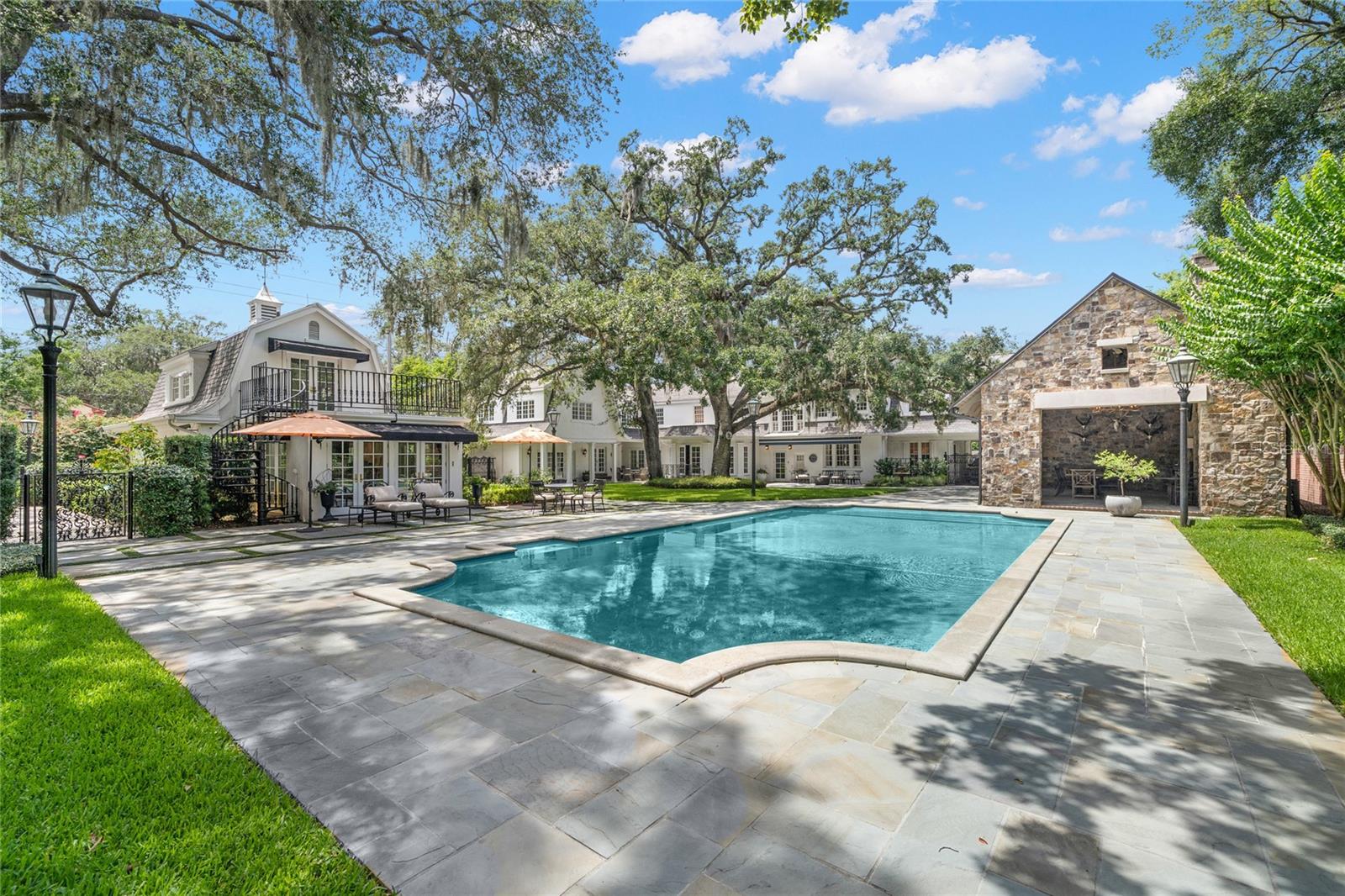 VILLA ROSA PARK - Residential