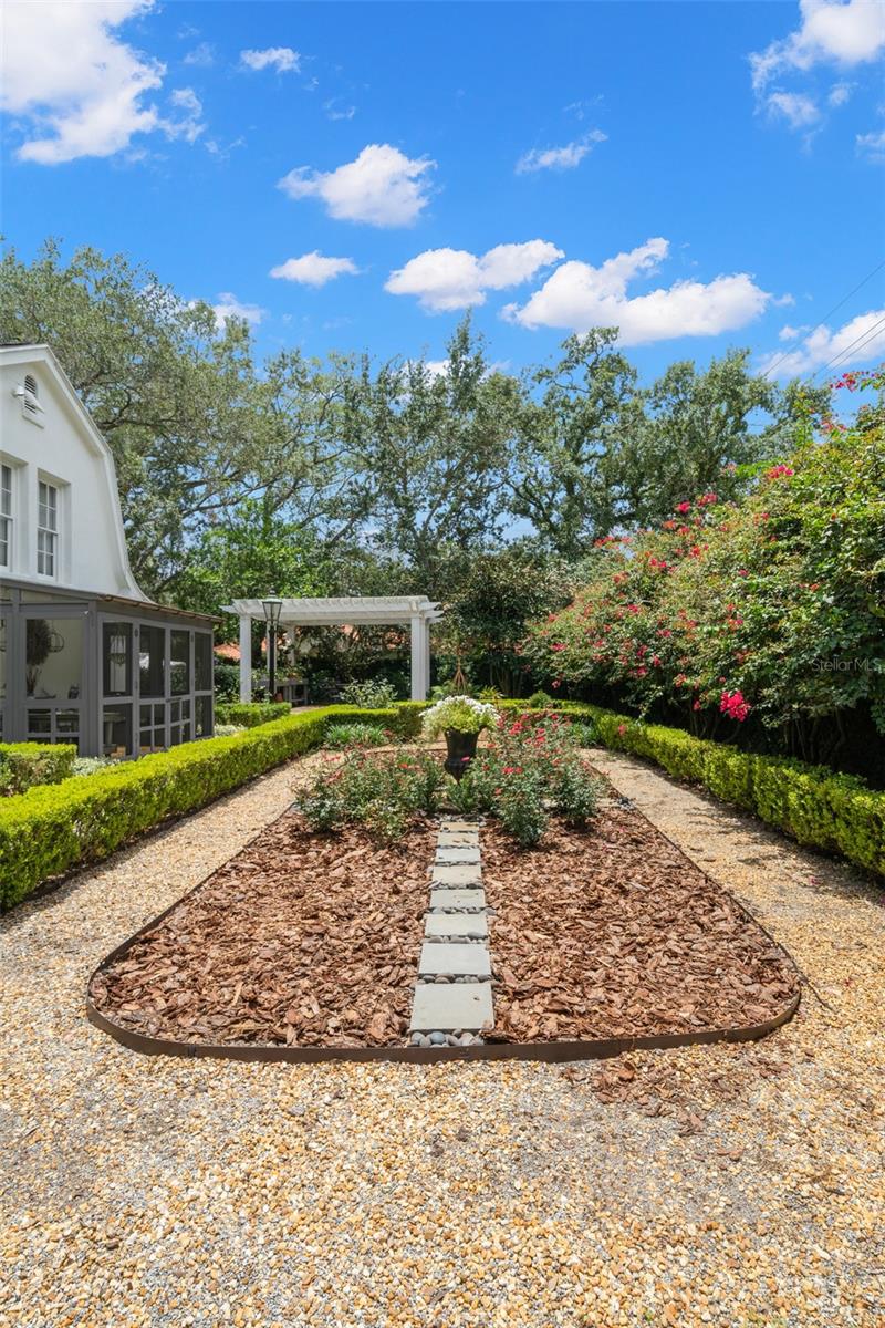 VILLA ROSA PARK - Residential