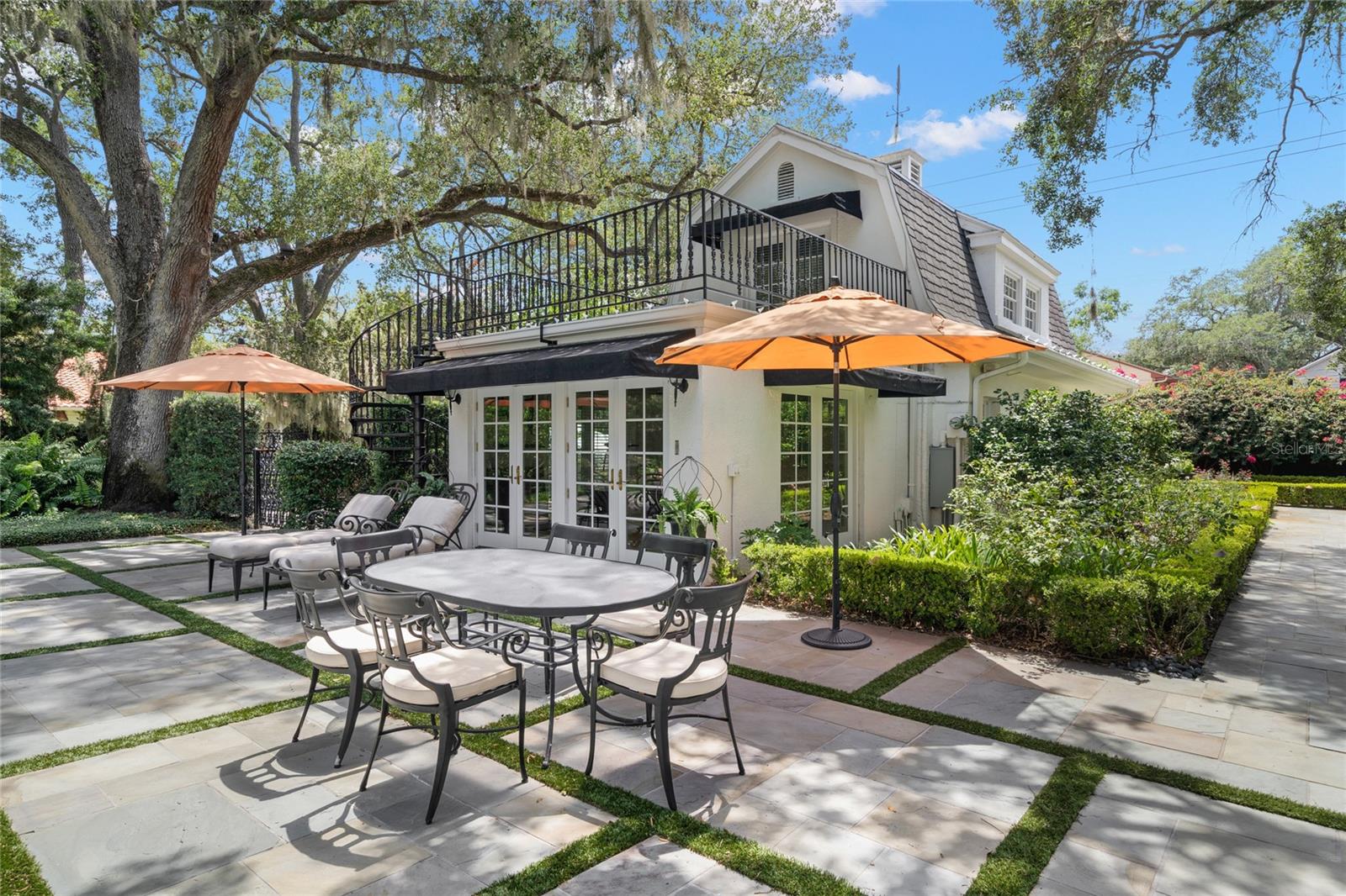 VILLA ROSA PARK - Residential