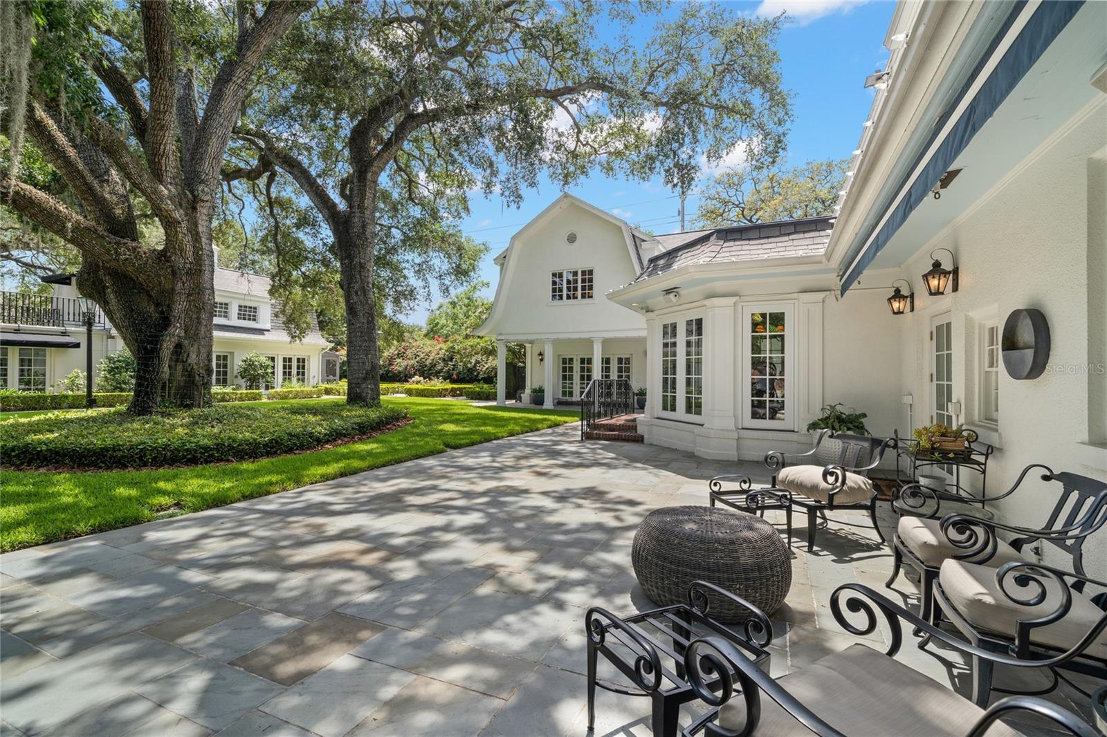 VILLA ROSA PARK - Residential