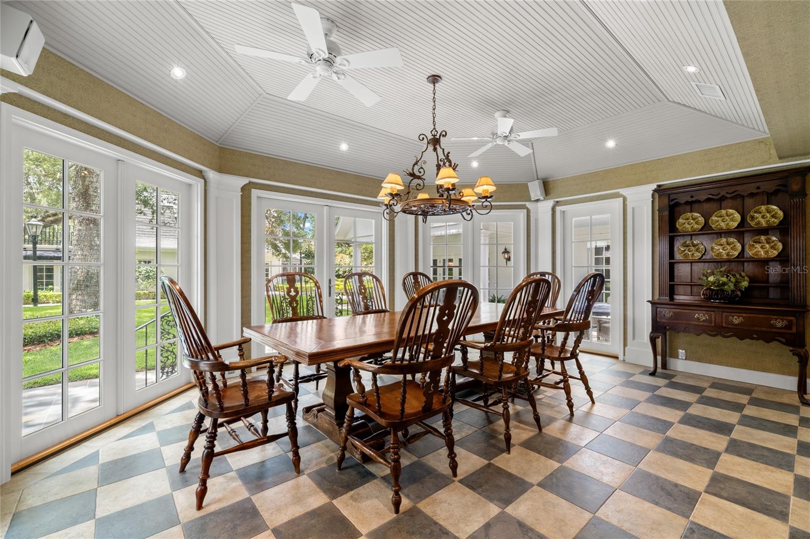 VILLA ROSA PARK - Residential