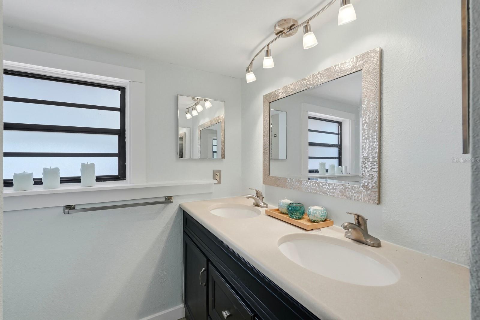 CLARENDON COURT BLK 31 EAST DAYTONA - Residential