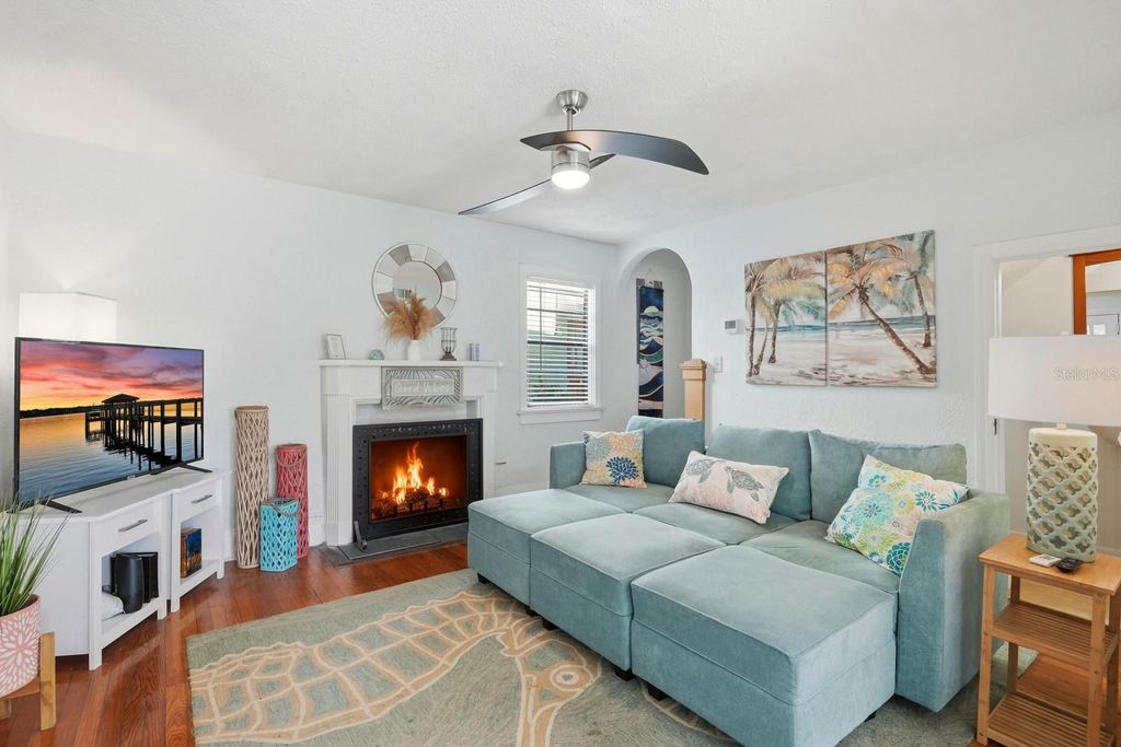 Photo of 7 Clarendon Court, Daytona Beach, FL 32118 (MLS # V4947390)