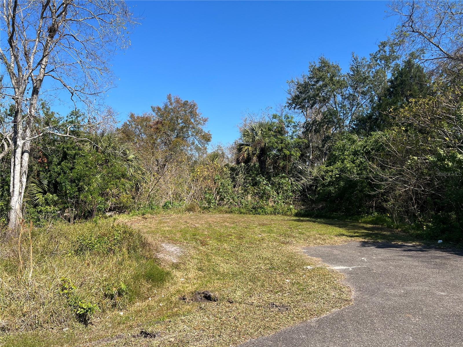 BEACON WOODS GOLF COUNTRY - Land