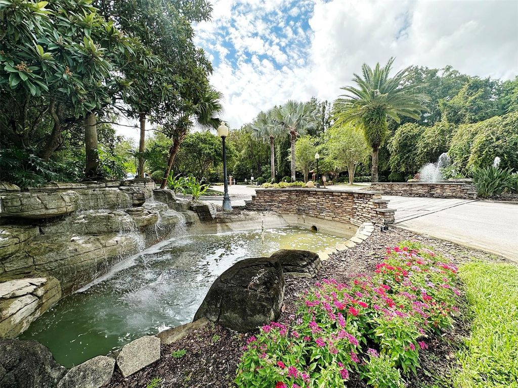 Photo of 5124 Conroy Road #12, Orlando, FL 32811 (MLS # O6403287)