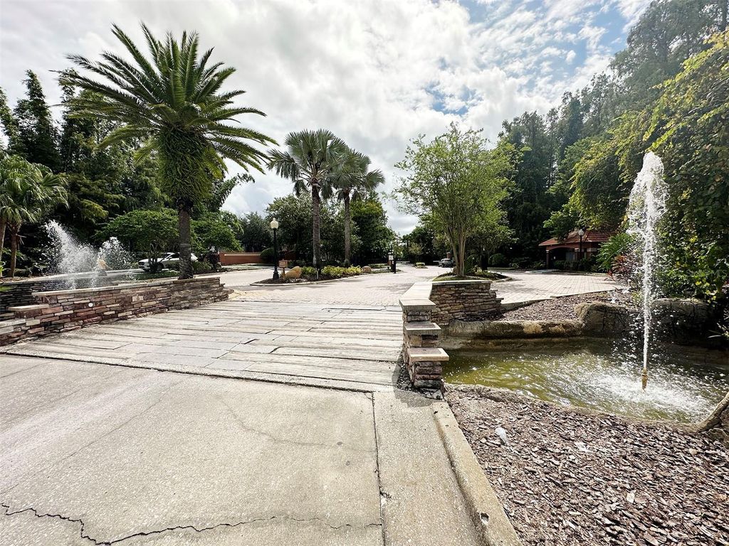 Photo of 5124 Conroy Road #12, Orlando, FL 32811 (MLS # O6403287)
