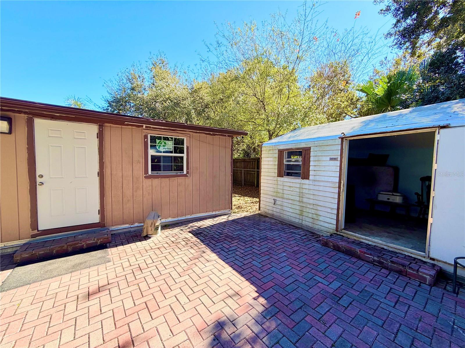 MANGO TERRACE - Residential