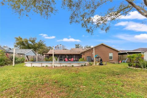 A home in VALRICO