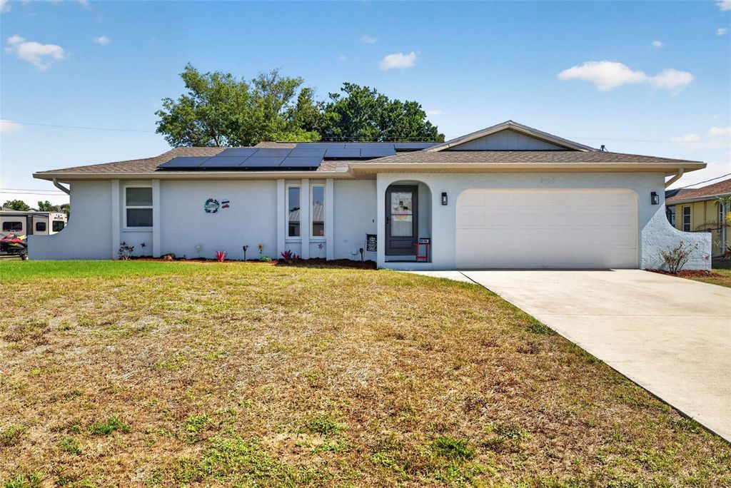 Photo of 9116 Castlehill Avenue, Englewood, FL 34224 (MLS # A4691734)