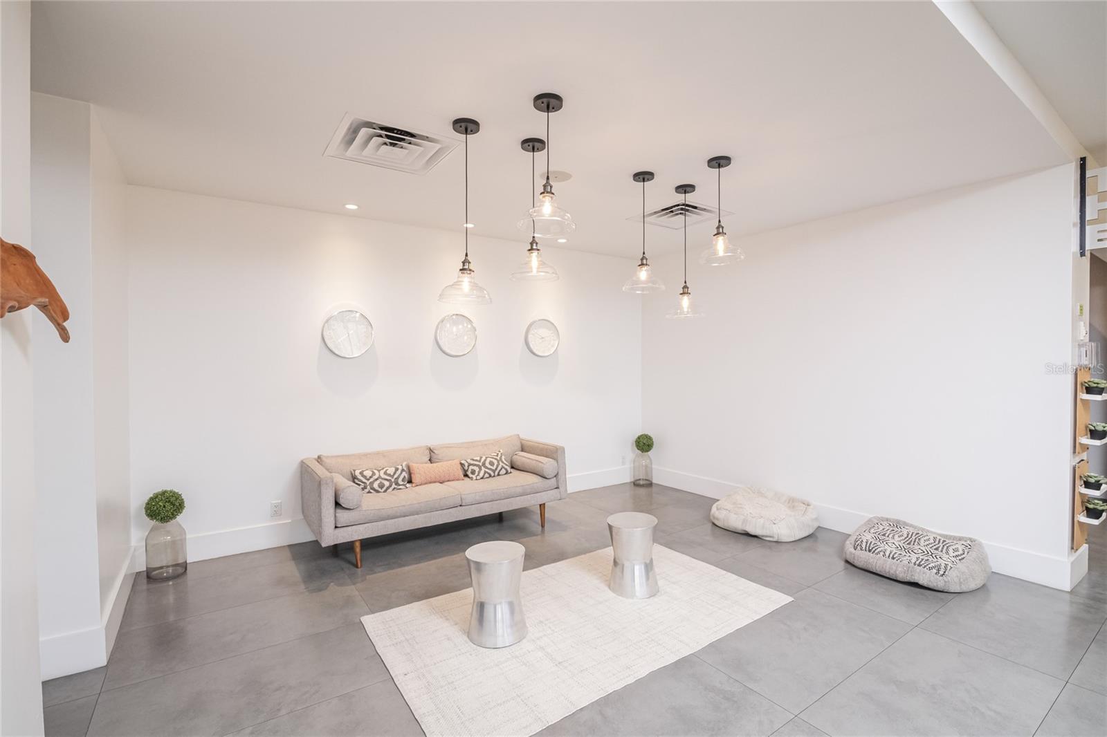 LEGACY GRAND EAST GATE CONDO - Residential